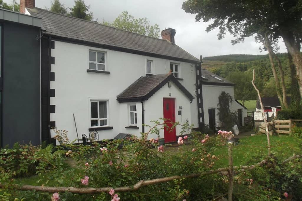 Quarvue Farmhouse, Unique House With Views Of Mournes And Cooleys * O Meith