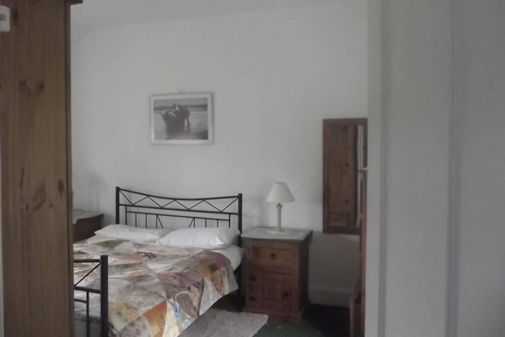 Quarvue Farmhouse, Unique House With Views Of Mournes And Cooleys * O Meith